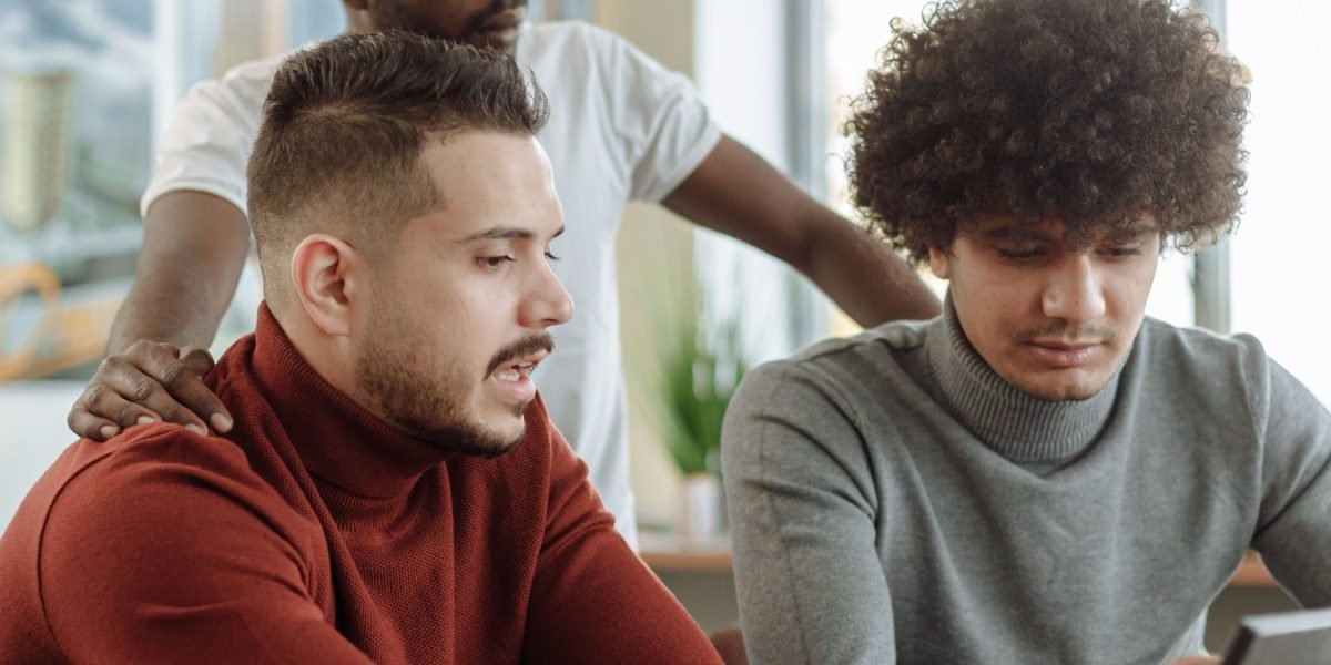 A diverse, global team collaborating effectively on a complex project, representing intricate international supply chains.