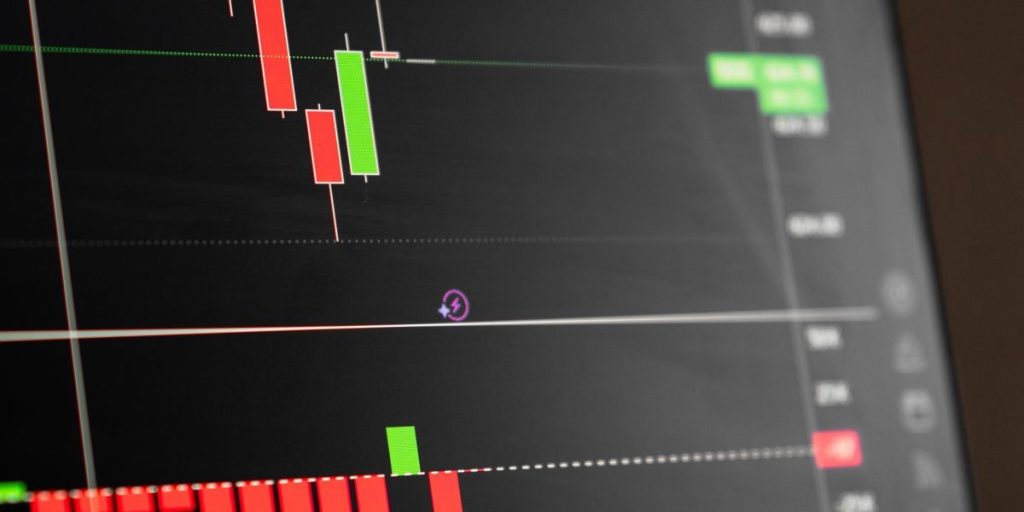 This article maps the fast-moving AI investment landscape in 2026, explaining where record capital is flowing, which startups stand out, and why regulation now...